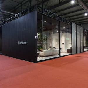 stand-poliform-1